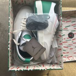 Air Jordan Retro Size 7.5 Women