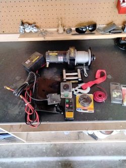 2000 Lbs Winch With Remote