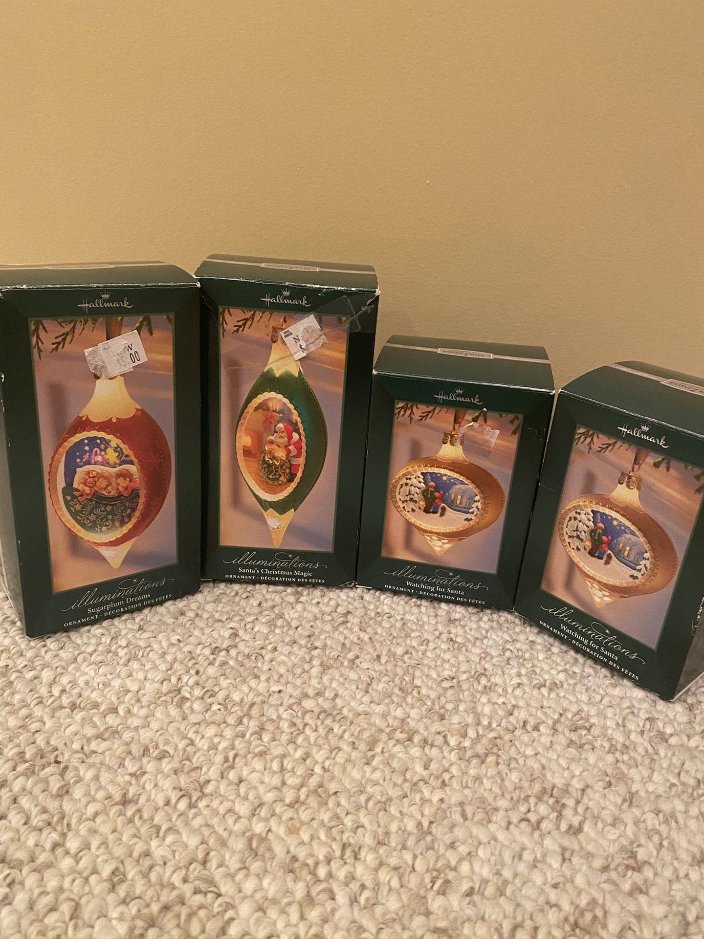 Hallmark ornaments illuminator LOT