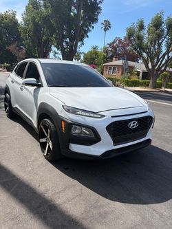 Hyundai Kona SUV White