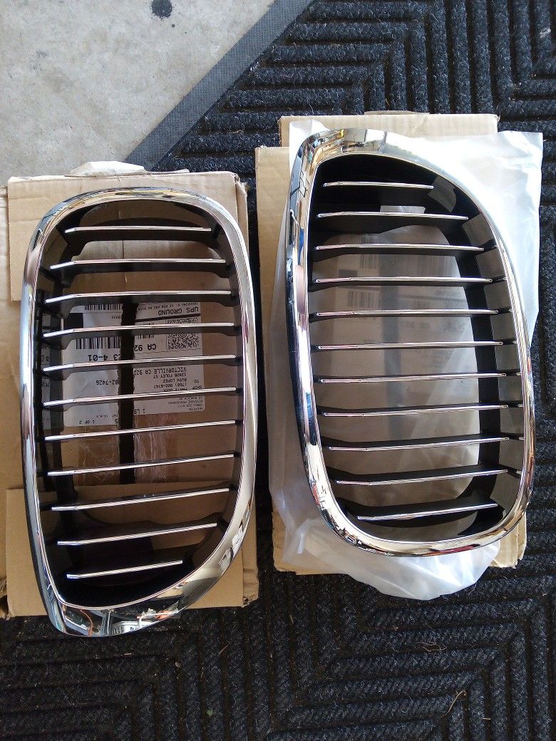 BMW Front Grille (pair) 325i Series 3