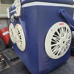 ice chest with Bluetooth speakers
