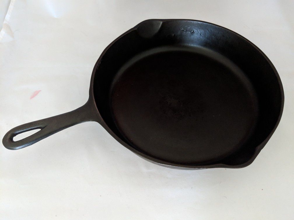 BSR Cast Iron Skillet Red Mountain 8D