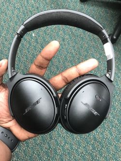Headphones, Electronics Bose QC35 ... Negotiable