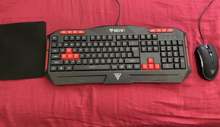 Gaming keyboard bundle