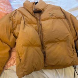 Puma Classics Oversized Short Logo Puffer Jacket Women’s Size M Excellent