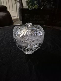 Crystal bow with https://offerup.com/redirect/?o=bGlkLk5v cracks price forty dollars, no less