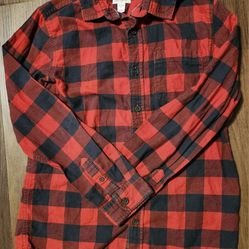 Girls Sz XL (16) Cat and Jack Buffalo Black and Red Plaid Button Up Lomg Sleeve Shirt, Gently Worn condition