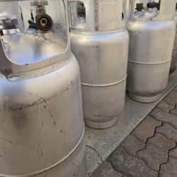 Forklift Tanks Filled With Propane ALUMINUM 