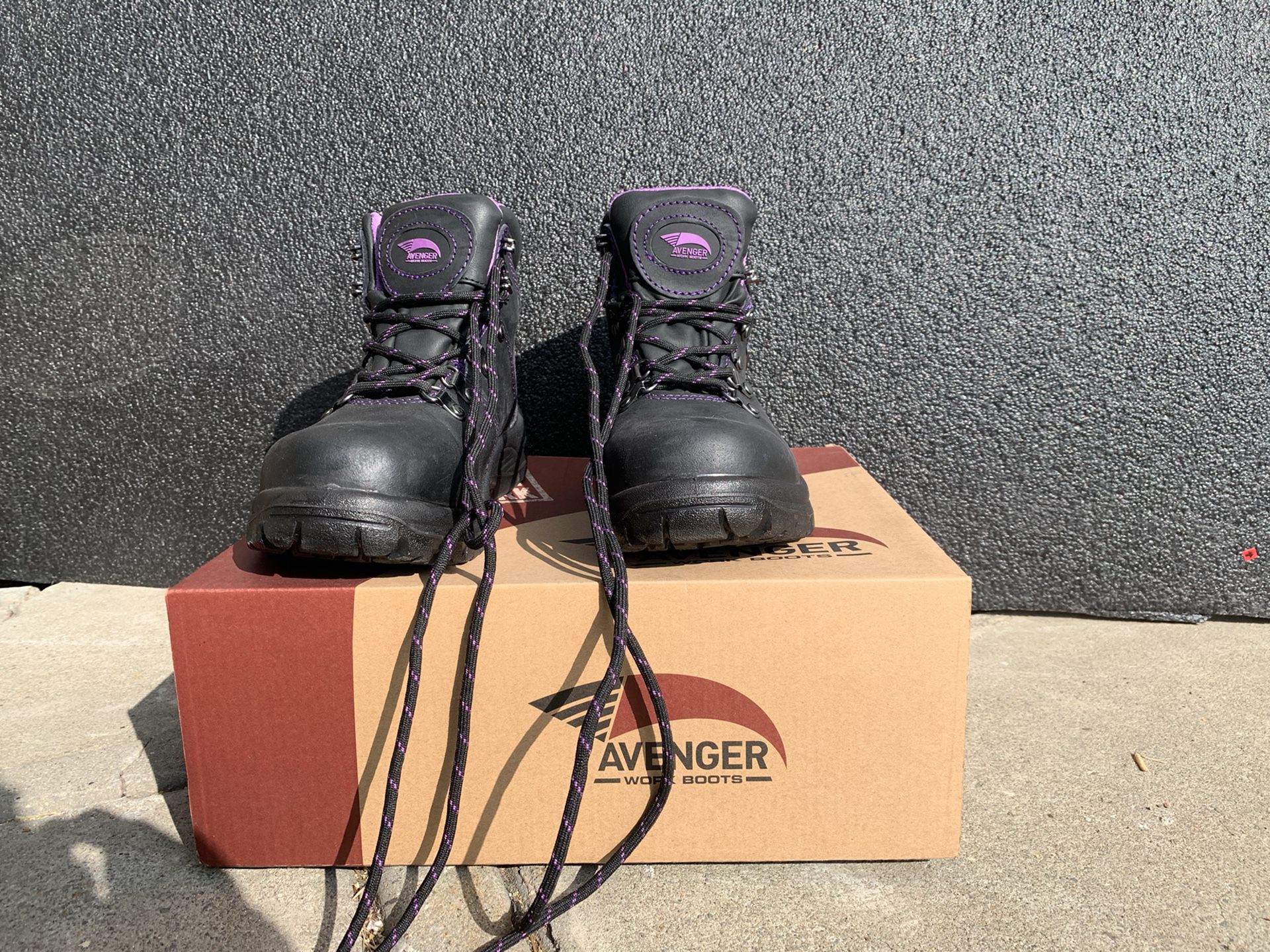 Woman Avenger work safety boots 6 1/2