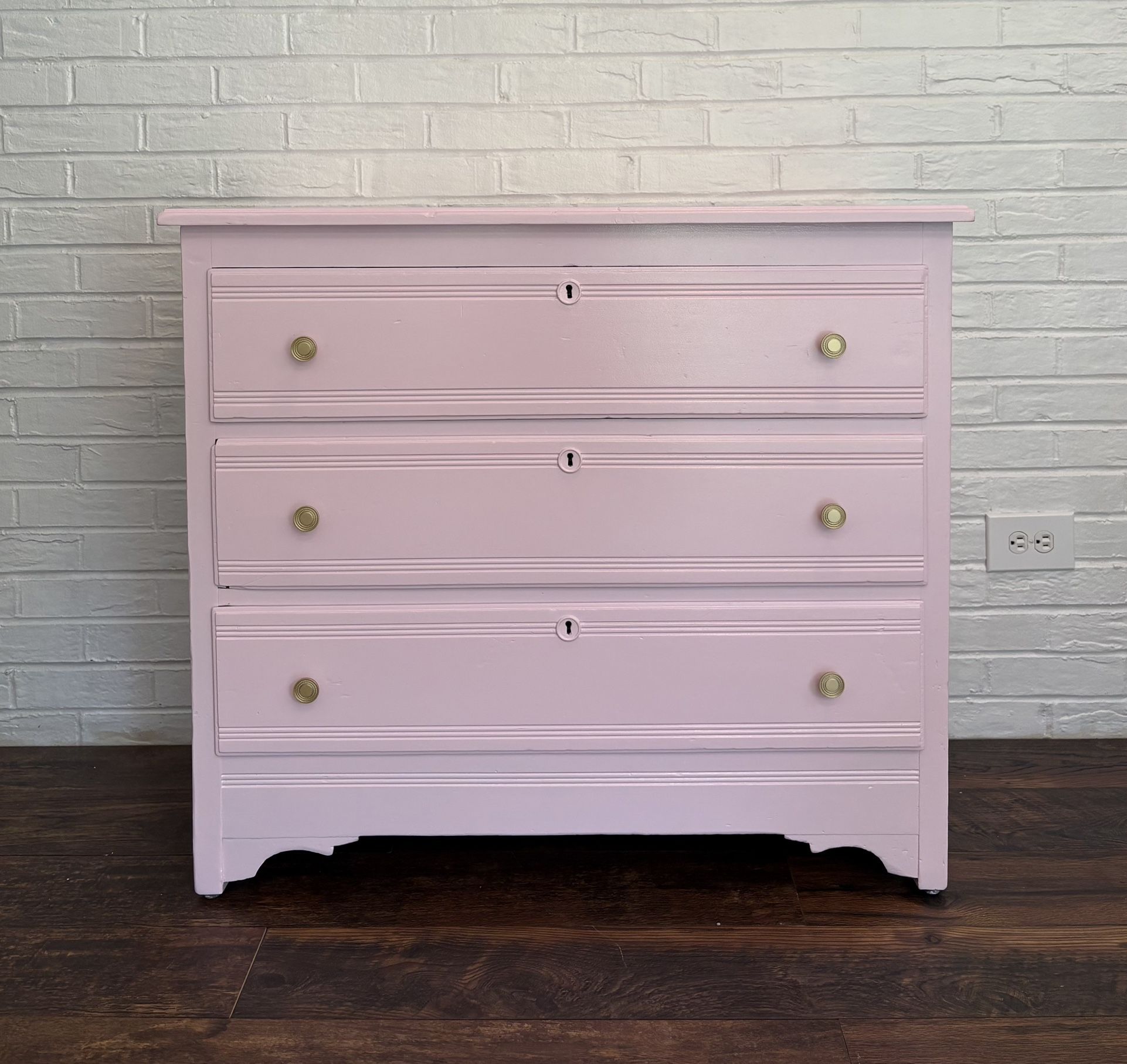 Vintage 3 Drawer Chest/Dresser