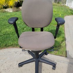 ALLSTEEL TROOPER Fully Loaded Ergonomic Task Computer Desk Office Chair