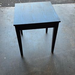 BLACK END TABLES 