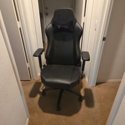 Titan Secret Lab Chair