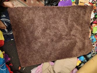 4 different pieces of carpet 10 dollars each
