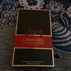 Carolina Herrera Women’s Perfume 