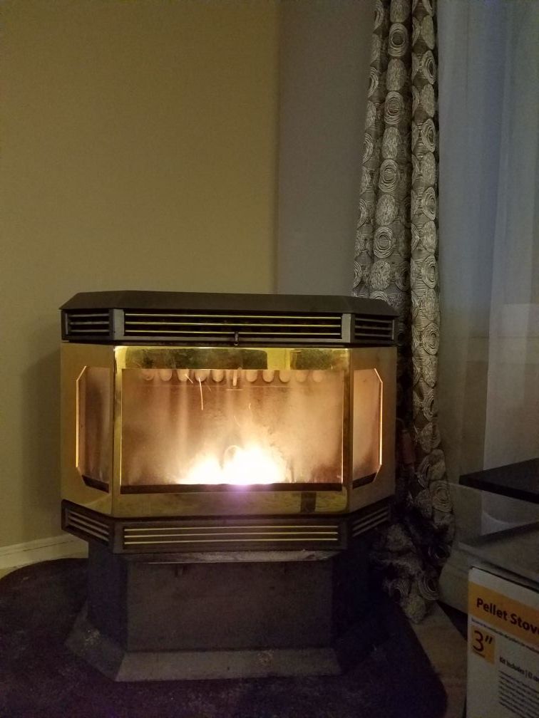 Breckwell pellet stove p28fs for Sale in Cheshire, CT - OfferUp