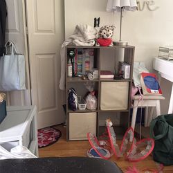 Empty 6 cover cubicle storage