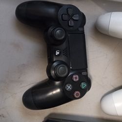 PS4 Controller