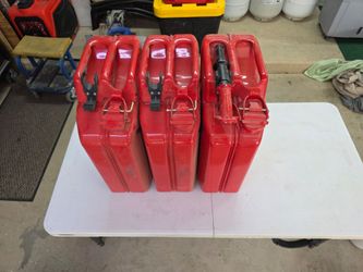 20L Metal Transfer Tank, Storage Can with Spout and Comfort Handle