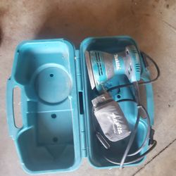Makita 5" Orbital Sander