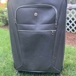 XL SWISSGEAR Check In Luggage