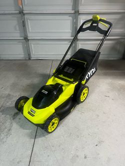 Ryobi 40V HP BRUSHLESS 21" SELF-PROPELLED MOWER (Battery Not Included)