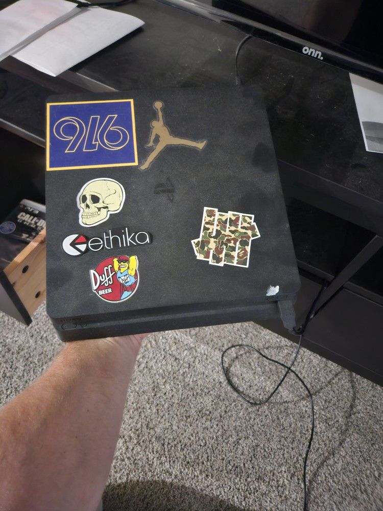 Ps4 Console