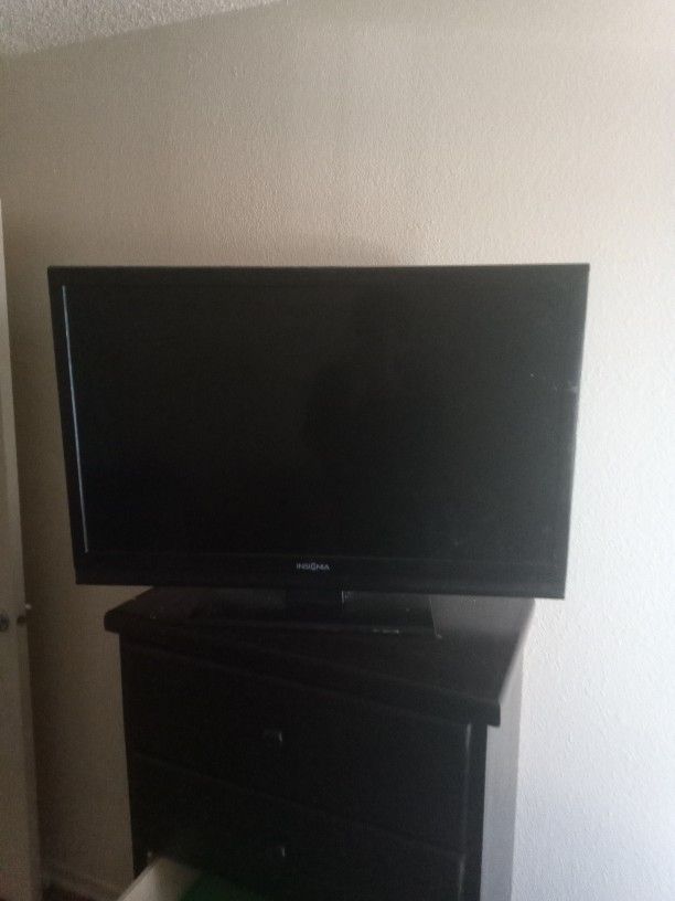 Insignia '45 Inch Tv