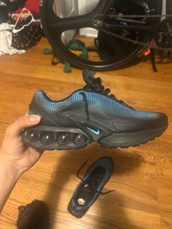 Nike Air Max DN sneakers size 8.5