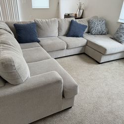 Sectional Couch 