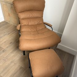 Reclined Gliding Chair
