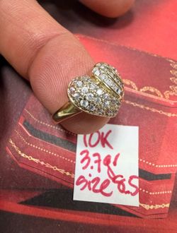 10K Solid Gold Wedding Ring CUBIC ZIRCONIUM STONES 3.7Gr Size 8.5