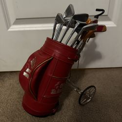 Old St. Andrew’s Scotch & Whiskey Golf Bag With Clubs 