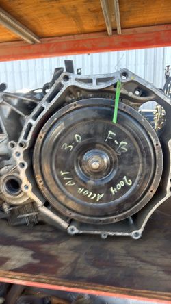2004. Honda accord 3.0 Trasmision