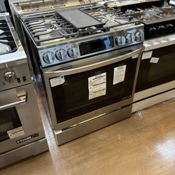 Dual fuel Stove LG slide in stainless steel
