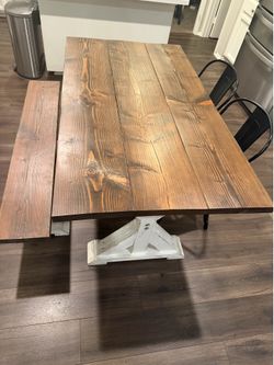 Farm style dinning table $200 obo