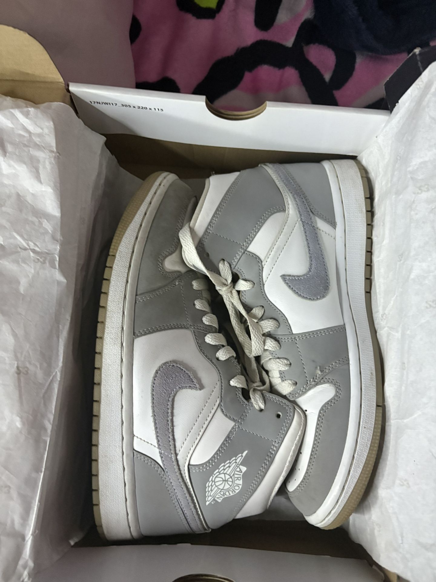 Jordan 1 Women Size 9