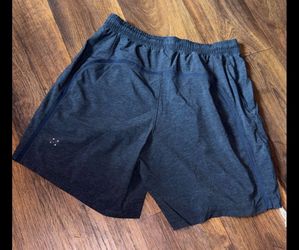 Lululemon men size medium