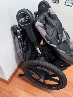 Baby Jogger Summit X3 Jogging Stroller – Black/Gray