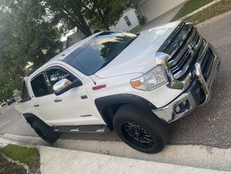 2016 Toyota Tundra CrewMax