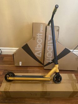 ALBOTT PRO SCOOTER BRAND NEW IN BOX 🎁🎁