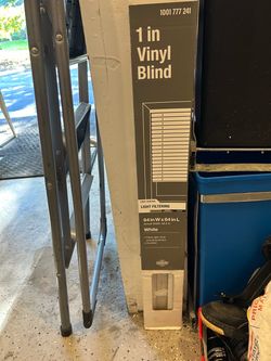 Blind vinyl white 64x64 new