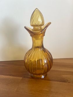 Amber Acruet glass bottle
