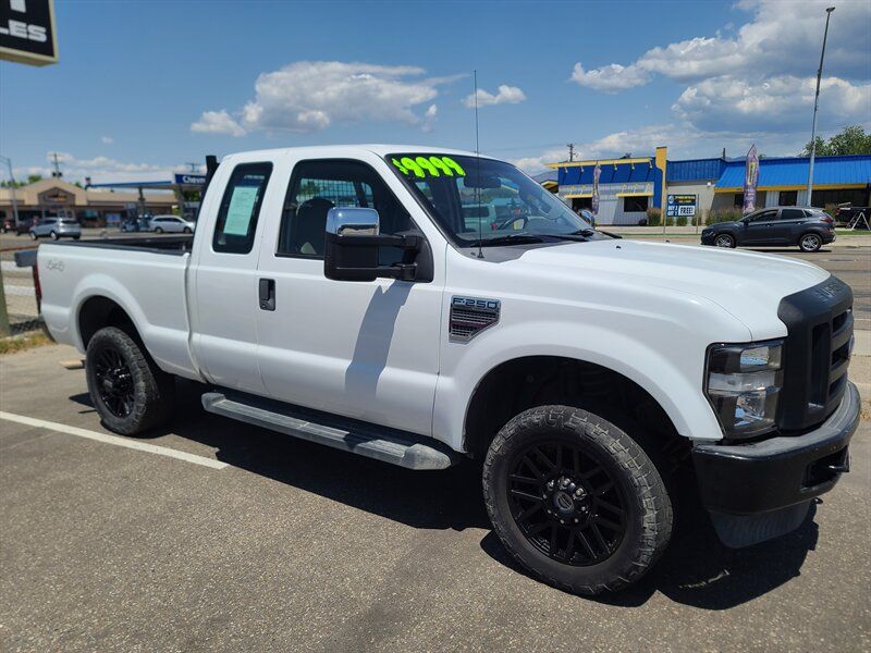 2008 Ford F-250 Super Duty XL XL 4dr SuperCab