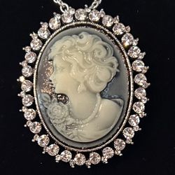 Cameo Pendant