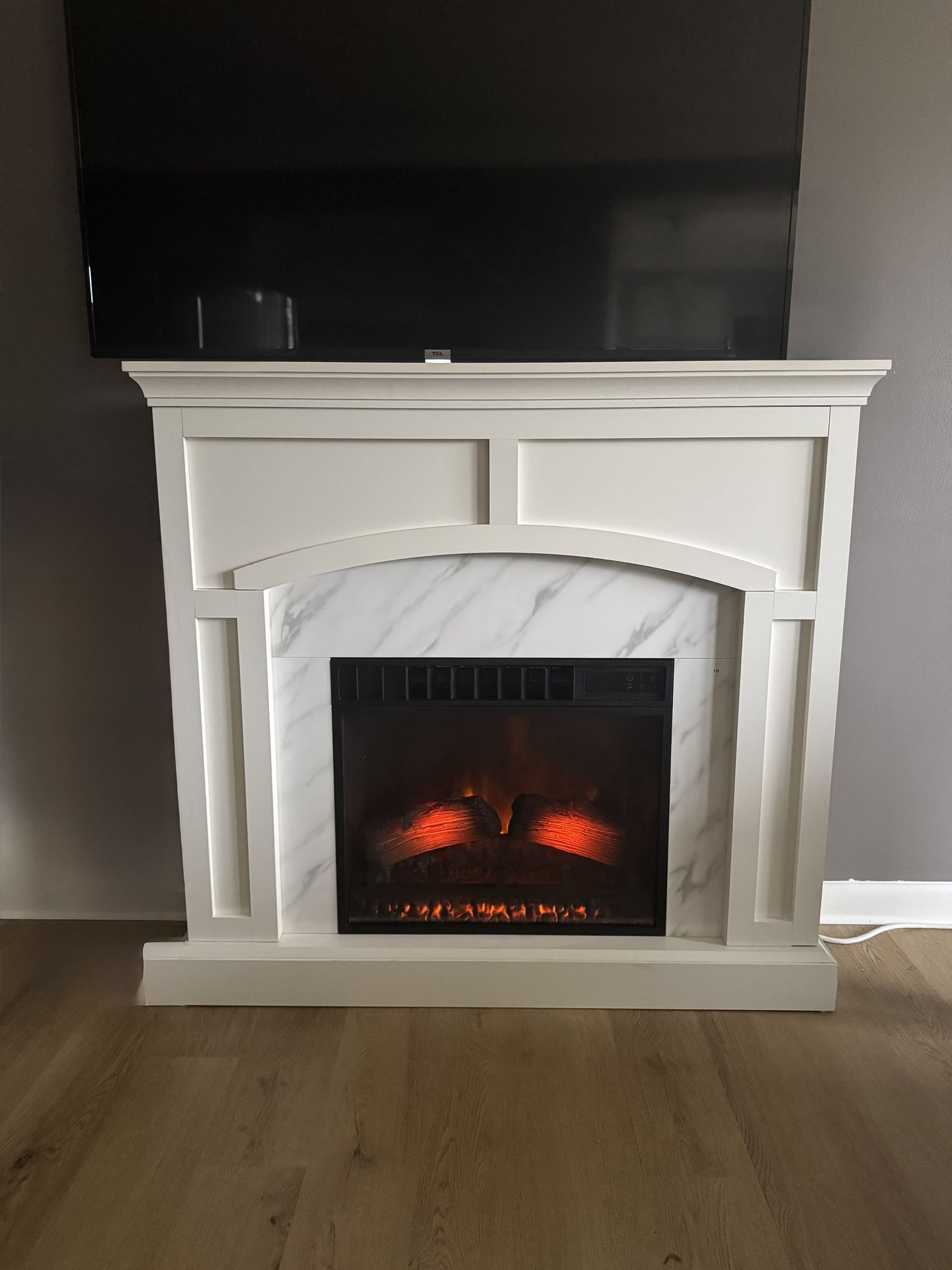 Electric Fireplace 45in. (Open Box Condition)