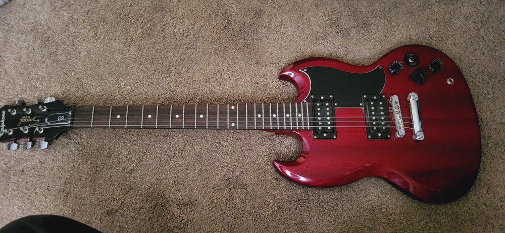 Epiphone - Special SG model W/stand