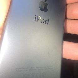Ipod / Applee With Charger. $95