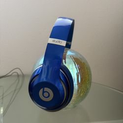 Royal Blue Beats Studio Pro Wireless Over Ear Headphones